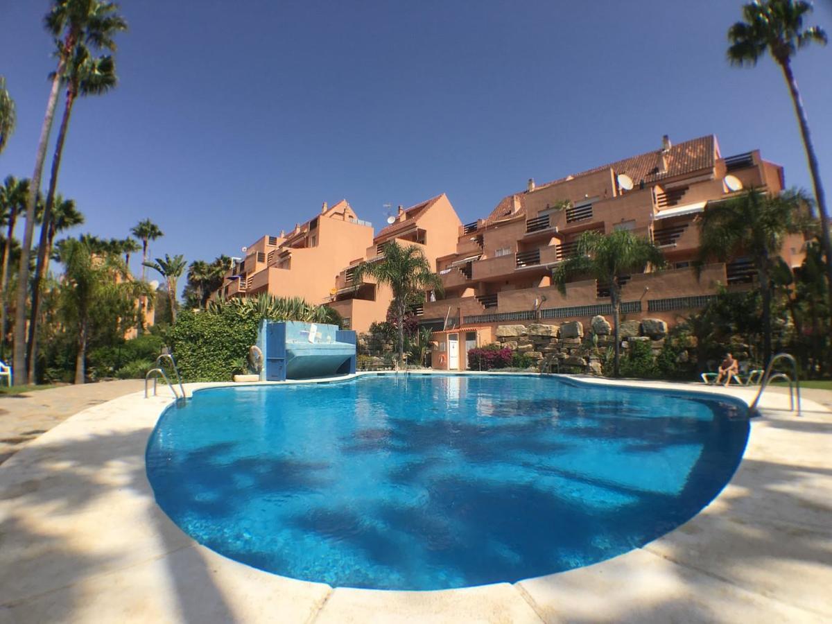 2236-Lovely Groundfloor With Pool View Casares Exteriör bild