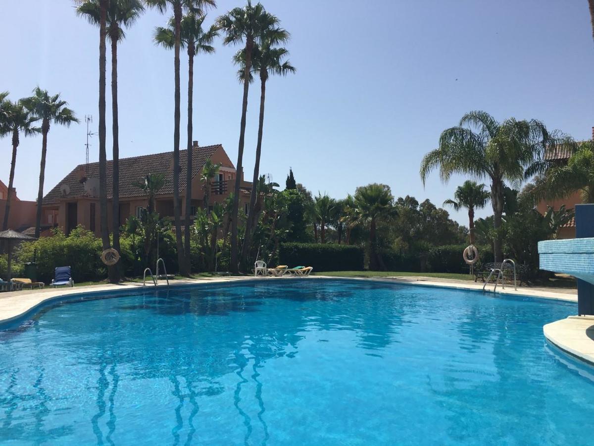 2236-Lovely Groundfloor With Pool View Casares Exteriör bild